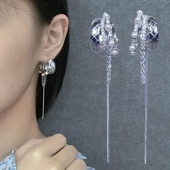 2021 Naujas paprastas geometrinis netaisyklingas perlų puokštės ausies kaulo klipas Japonijos ir Korėjos mados kūrybinės mados auskarai Auskarai