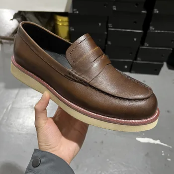 2022 Vasaros pasivaikščiojimas Vyriški batai Patogūs plokšti batai Apvalus kojų pirštų slydimas ant tingių vyrų Loafers Priežastiniai vairavimo batai Karšta