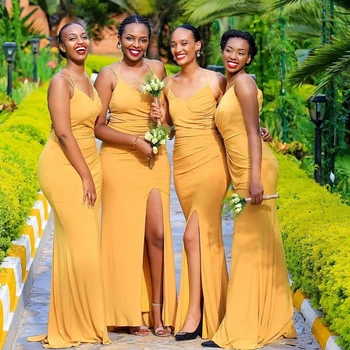 2023 Gold Fashion Long Bridesmaid Suknelės Afrikos juodaodei merginai Spagečių dirželis Pleat Slit Seksuali undinės vestuvių vakarėlio suknelė