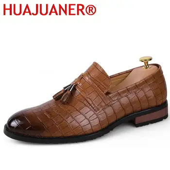 2023 Vyriški batai Smailus kojų laisvalaikio slydimas ant loaferių krokodilo rašto Kutas Oficialūs batai Verslo biuras Klasikiniai dizainerių batai