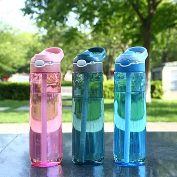 750ml Sportinis vandens butelis BPA Nemokamas nešiojamas sandarus dviračio vandens butelis Maisto kokybės plastikiniai gėrimų indai Turas Sporto salė Pėsčiųjų kempingas