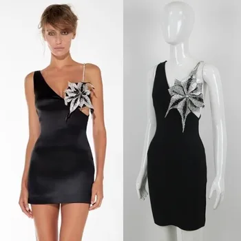 Crystals Black Sheath Prom suknelė 3D gėlių vakarinės suknelės Sexy Strap Berankovė vakarinė suknelė Trumpas mini tvarstis Rudens chalatai