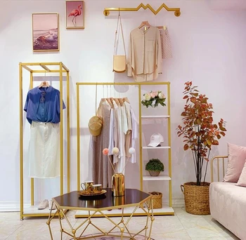 Drabužių stovo grindų tipo vitrinos paprastas šoninis lentynos parduotuvės ekranas lentyna auksinė moteriškų drabužių lentyna