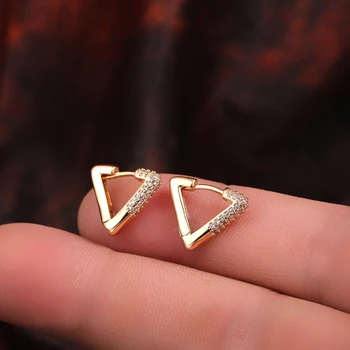 Geometrinė aukso spalva CZ Cirkonas Mažas lankelis Auskarai moterims Trikampis Ausies sagtis Pradurti auskarai Madingos papuošalų dovanos