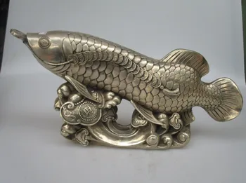 Kolekcionuojamas dekoruotas senas rankų darbas Tibeto sidabro raižyta laimingo turto žuvies statula/ Didelių pinigų žuvies skulptūra