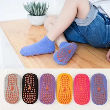 Kūdikių grindų kojinės Vidinis batutas Vaikiškos neslystančios silikoninės kojinės Ankstyvojo ugdymo mažylių grindų kojinės