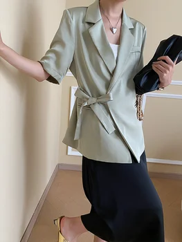 Lengvi švarkai moterims Įpjautos trumpos rankovės Tvarstis Prašmatnūs paltai Office Lady Summer Fashion Drabužiai O034