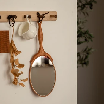Mediniai senoviniai dekoratyviniai veidrodžiai Mažas Tuštybės pagrindu šiaurietiškas rankinis veidrodis Miegamasis Ovalus Specchio Specchio Vonios kambario baldai YX50JZ