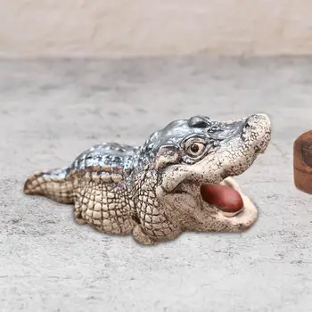 Miniatiūrinė krokodilo figūrėlė Gyvūno skulptūra Arbata Augintinio statula Violetinis smėlis
