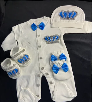 Padarykite savo kūdikio berniuko miegą ypatingą su mūsų personalizuotu mėlynos ir baltos spalvos kūdikių berniukų patalynės rinkiniu Karūnos papuošalų romperio rinkinys