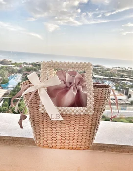 Personalizuotas šiaudinis perlinis pečių krepšys. Vestuvių atostogos Nuotakos višta Medaus mėnesio dovana Pagražinta austa paplūdimio perlų krepšinė Mono
