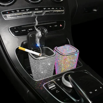 Prabangi krištolo automobilio peleninė LED lemputė nešiojama automatinė peleninė cigarečių laikiklio dėžutė 