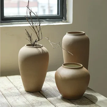 Rankų darbo akmens masės vaza, senovinių gėlių kompozicija, terakotos puodų papuošalai, keramikos Zen Wabi Sabi Sabi B&B viešbutis