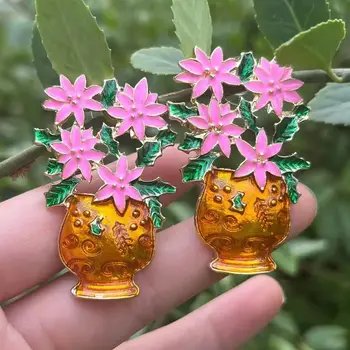 Saldūs spalvingi gėlių auskarai 