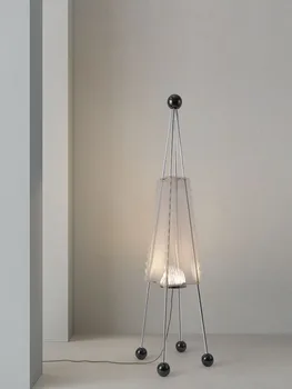 Svetainė Meno grindų lempa Namų dekoravimas Studijų modelis Kambarys Miegamasis Paprasta asmenybė