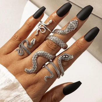 Vintažiniai gyvatės gyvūnų žiedai moterims Gotikinė sidabro spalva Geometrija Metalo lydinio pirštas Įvairūs žiedų rinkiniai Didmeninė prekyba