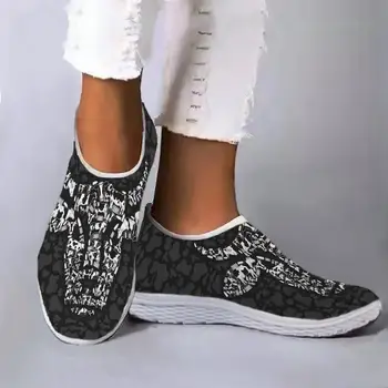 שחור פרה עיצוב נשים של ופרס להחליק על נעליים יומיומיות נוח רשת עצלן נעלי לנערות Zapatos Mujer